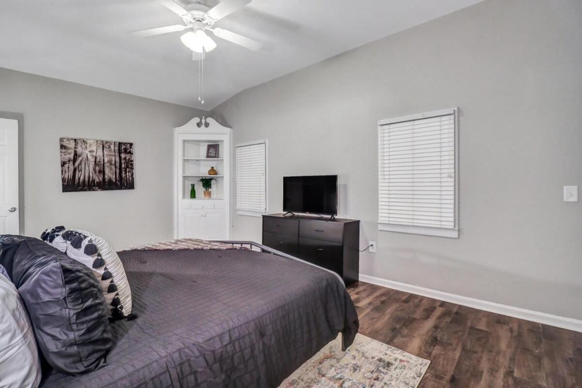 Appartement Eagle'S Landing Loft-Downtown Above Bull & Barrel à Statesboro Extérieur photo