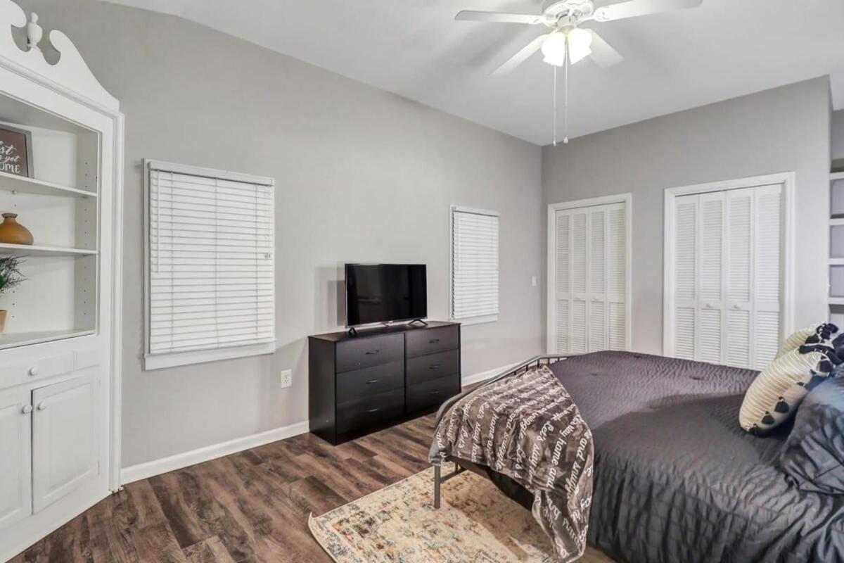 Appartement Eagle'S Landing Loft-Downtown Above Bull & Barrel à Statesboro Extérieur photo