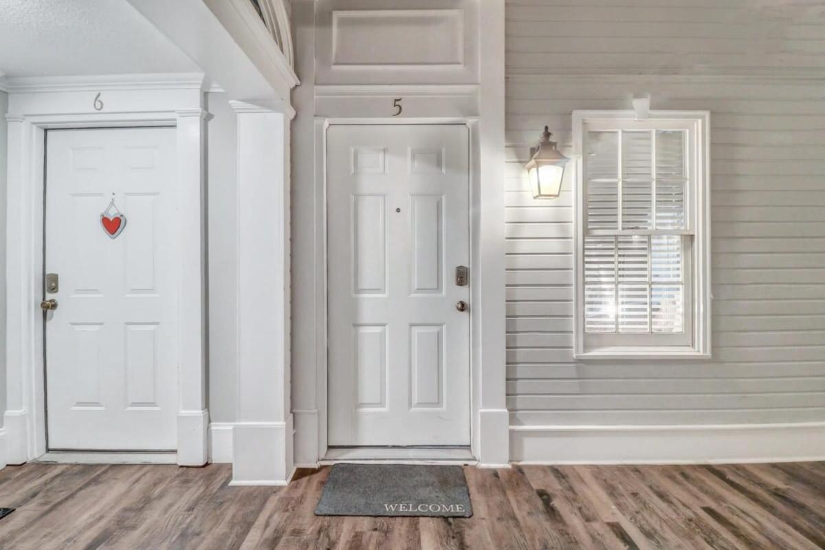 Appartement Eagle'S Landing Loft-Downtown Above Bull & Barrel à Statesboro Extérieur photo